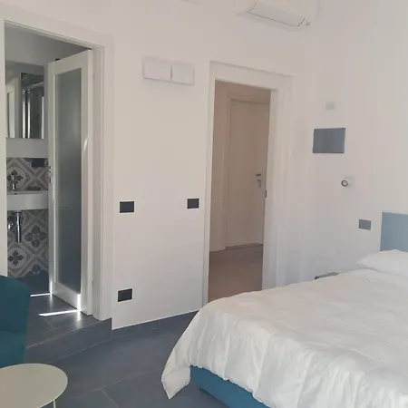 Da Zoe Fontanavecchia * 韦尔纳扎